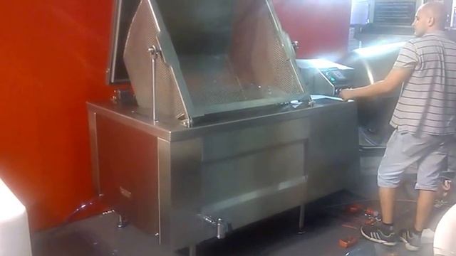 Котел варочный с корзиной на гидроподъемнике 500л / Heat boiler 500L with hydraulical unload смотреть онлайн