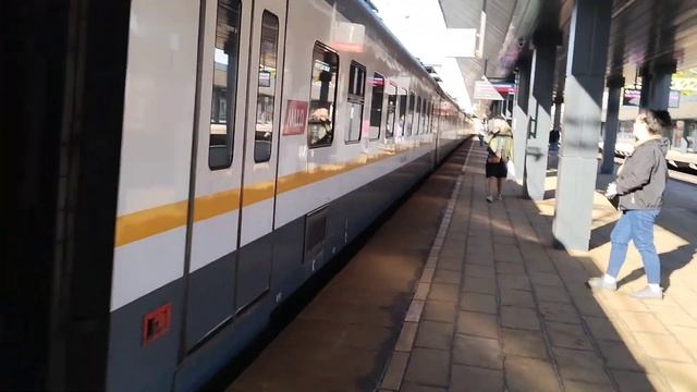 ЭП2Д 0020 на станции: Мещерская. Следует до Апрелевки. Снято: 02.05.23. в 17:18 на ViVo T1. смотреть онлайн