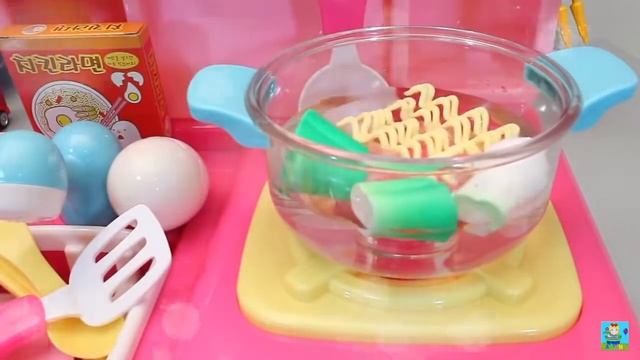 играем на кухне, лапша, яйца смотреть онлайн