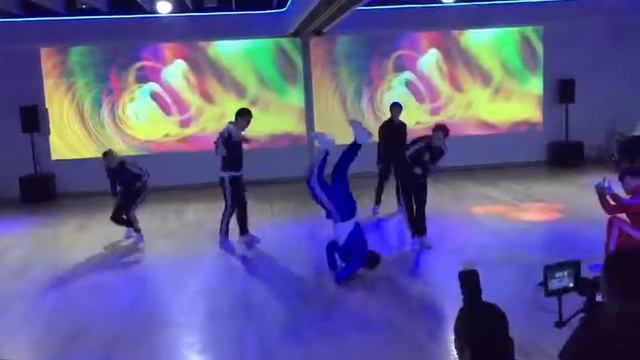 Брейк данс заказать в Москве смотреть онлайн