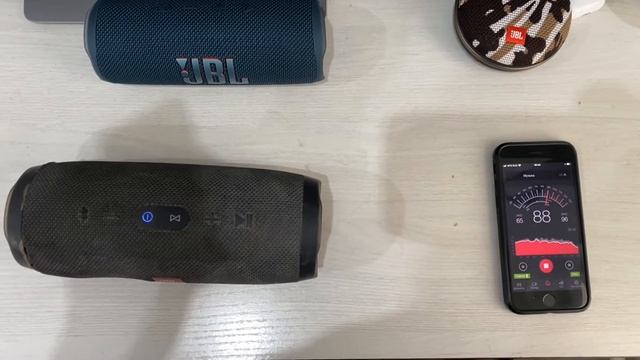 Колонка JBL FLIP 6 , JBL CLIP 3 , charge 3 сравнение громкости смотреть онлайн