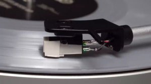 Убийца бюджетных проигрывателей? Обзор Premiera ECO BT