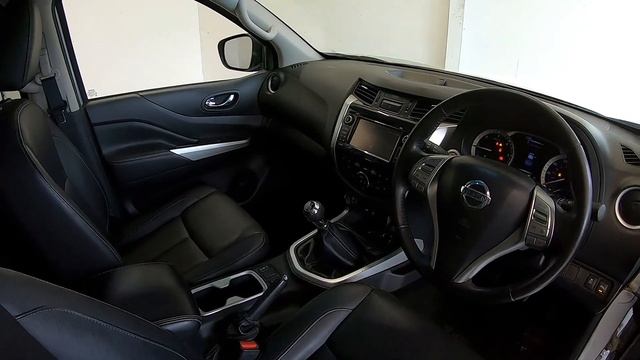 NISSAN NAVARA 2.3 DCI TEKNA MANUAL смотреть онлайн