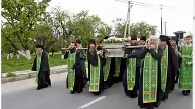 ЛИТУРГИЯ ПРЕПОДОБНОГО АМФИЛОХИЯ ПОЧАЕВСКОГО 12 05 2019 смотреть онлайн