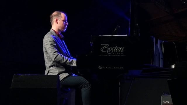 Miloš Čolović Trio 25.10.2023 смотреть онлайн