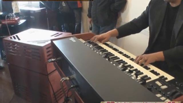 HAMMOND DAY 2010 - Alberto Marsico improvvisa col KeyBDuo смотреть онлайн