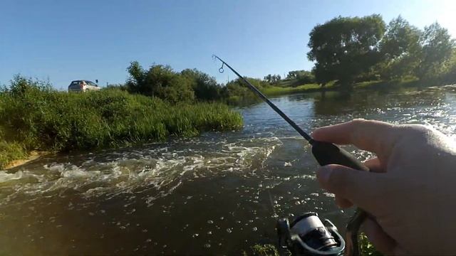 Ловим Окуня в сточной трубе. Мормышинг с Fario NT Morm S! смотреть онлайн