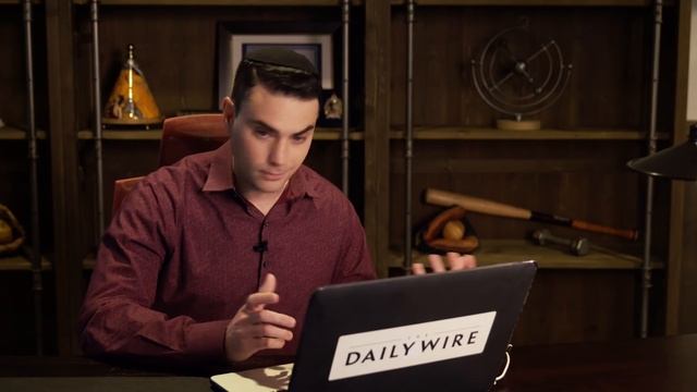 Ben Shapiro Takes the Political Compass Quiz смотреть онлайн