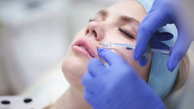 Контурная пластика Губ