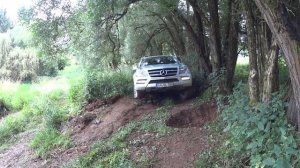 Mercedes GL 350 offroad/ Allee 3 kampf