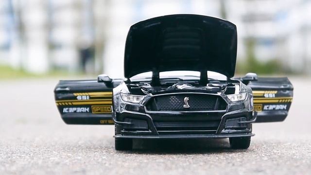 Машинка Mustang GT500 Roush - всё открывается, свет/звук, масштаб 1/32 обзор Мустанга от Джека Рауш смотреть онлайн