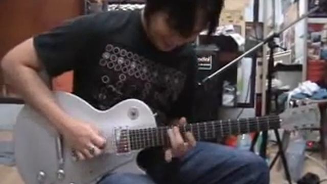 GIBSON LP PLATINUM DRIVE SOUND BY CHATREEO смотреть онлайн