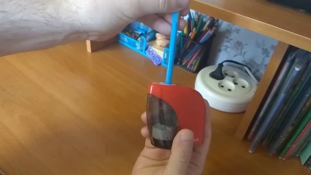 Электрическая точилка для карандашей с Алиэкспресс смотреть онлайн