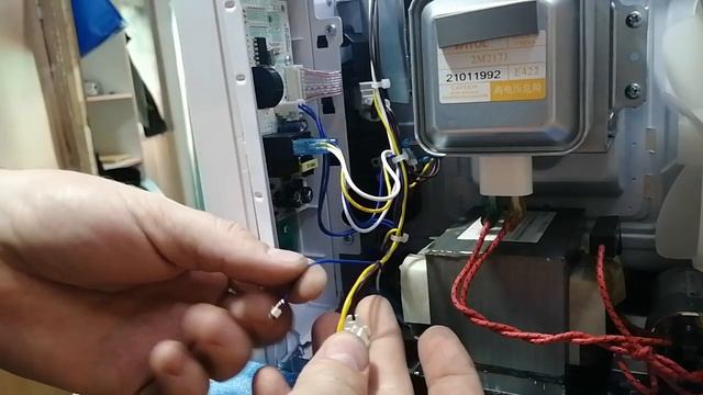 Купить микроволновку и сразу принесли на ремонт СВЧ смотреть онлайн