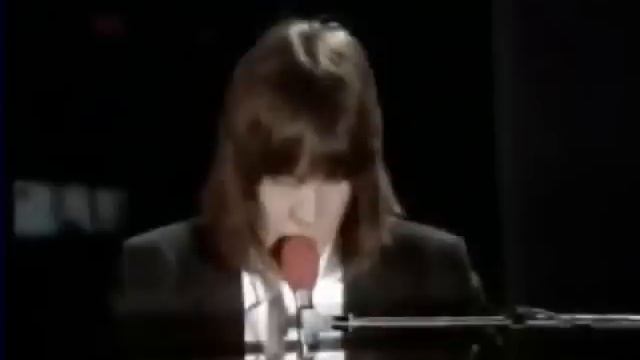 Todd Rundgren sings Hello It's me смотреть онлайн