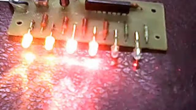 Яркие LED в шкальном индикаторе. смотреть онлайн
