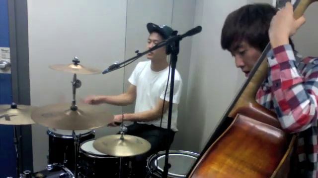 'Shadow Groove' Jazz Hip Hop Piano Drums and Bass смотреть онлайн