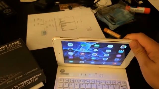 Coverbot keyboard case for iPad смотреть онлайн