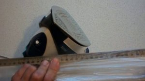 Как запаять полиэтиленовый пакет с помощью утюга.