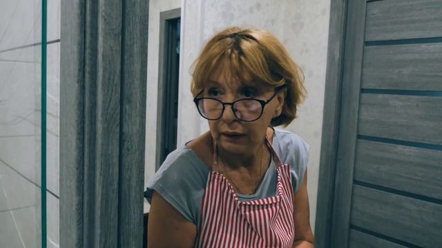 Элехант. Плати только за горячую воду! смотреть онлайн