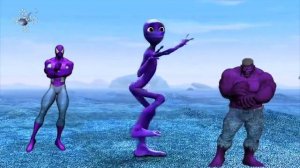 Зелёный человек танцует.