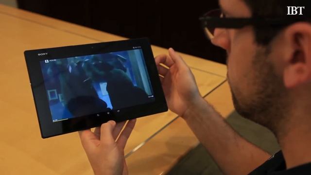Review: Sony Xperia Z2 Tablet смотреть онлайн