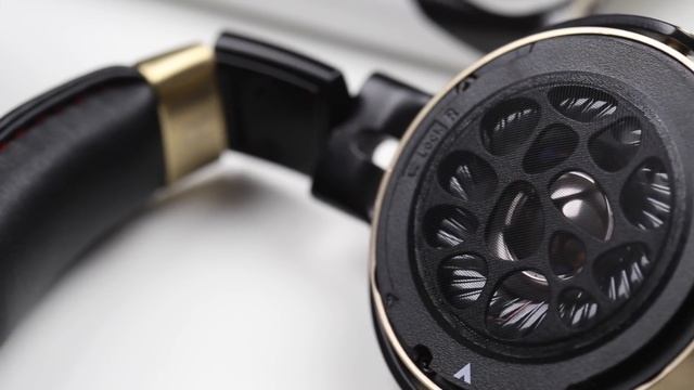 Обзор Xiaomi Mi Headphones