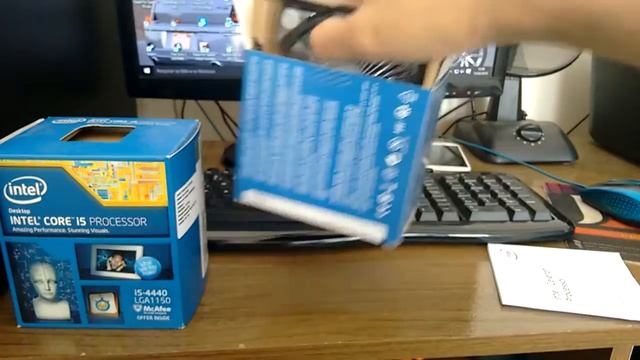 Unboxing Intel Celeron G1840 2.8 GHz (Valeu pela força Le França e Danilo N.) - Paulo Lustosa смотреть онлайн