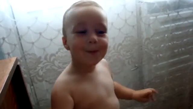 Ребенок в полтора года отвечает на вопрос "нет")) смотреть онлайн