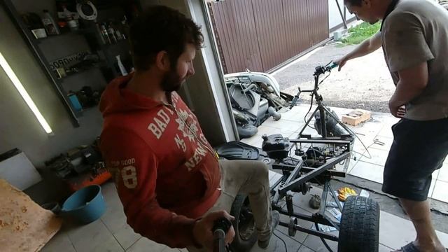 Трицикл за один день. Поездка на озеро. смотреть онлайн