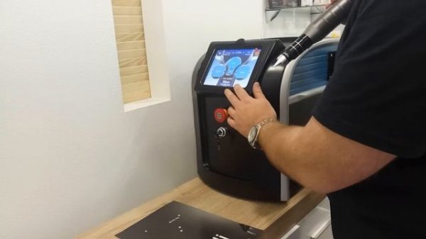 PICO PRO - КОРЕЙСКИЙ Пикосекундный лазер, 755nm (pico), 532nm, 1064nm, 1320nm (carbon)