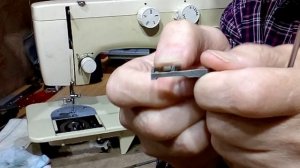 Правильно регулируем зубчатую рейку.