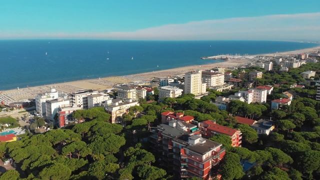 Cervia, Milano Marittima - Italy - Amazing 4k video смотреть онлайн