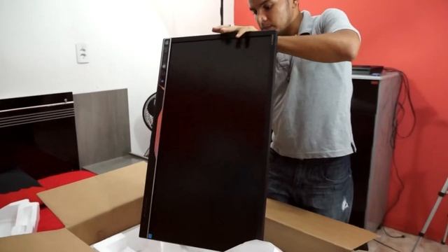 UNBOXING: Monitor Philips 4k Led 28''-Alto falantes integrados смотреть онлайн