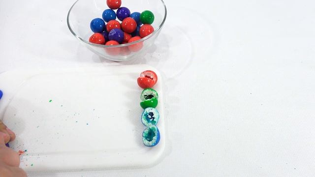 Inside Out Charms Blow Pops Bubble Gum With The Lollipop Inside Candy Review смотреть онлайн