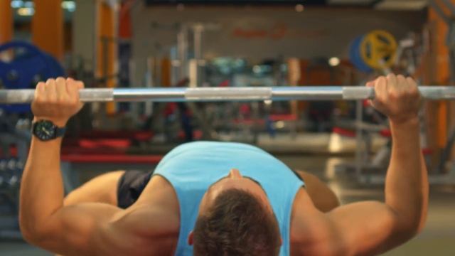 Откуда сила?! Внутри горилла! смотреть онлайн