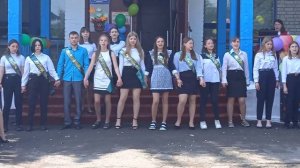 Выступление учеников и учителей на последний звонок. Песня + танец