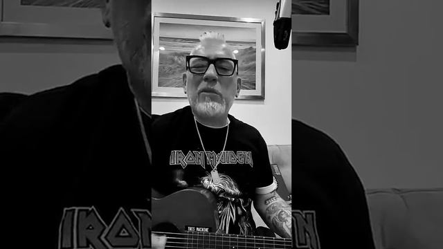 Everlast - White Trash Beautiful (Acoustic) смотреть онлайн