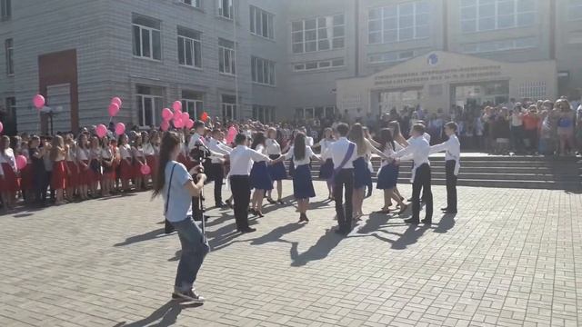 Школьный вальс. г. Белая Цереовь, 16-я школа. смотреть онлайн