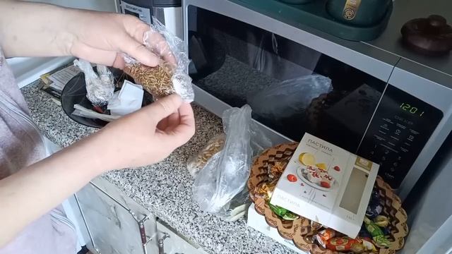 Пеку хлеб / Разбираю бандероль / / Какой результат / смотреть онлайн