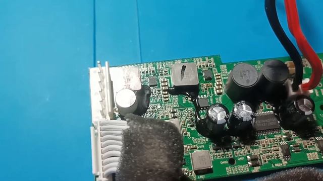 Ремонт беспроводной Bluetooth колонки JBL charge 4 смотреть онлайн