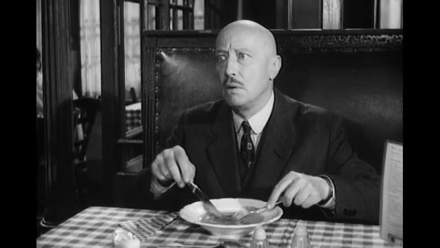 12 могил Ходжи Насреддина, 1966. (спятил) Человек проходит сквозь стену, 1959. смотреть онлайн