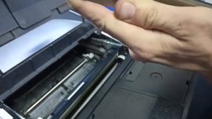 Kyocera FS4200DN/4300 полосы при печати, чистка ролика заряда