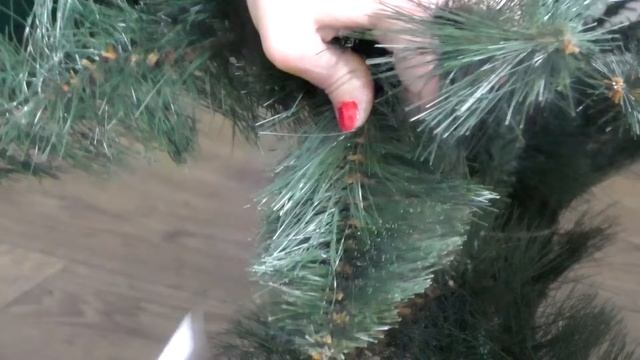 Исскуственный снег дома / Переделка елки / Как сделать заснеженную елочку смотреть онлайн