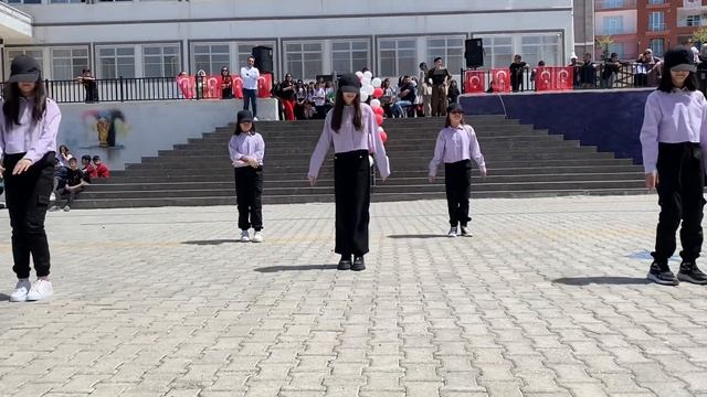 23 Nisan Dans Gösterisi Şehri Nuh Eco Eco