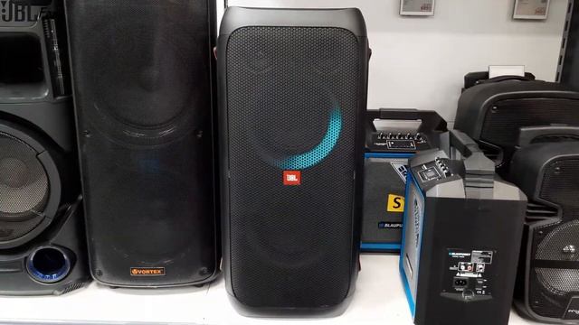 JBL Partybox ENCORE vs JBL Partybox 310 EXTREME LOUD TEST BASS KING смотреть онлайн