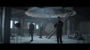 Группа MBND поют песню «Ниточка»,