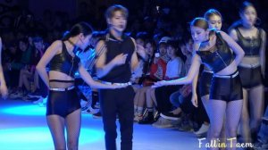 [Fall'in Taem]171017 SEOUL FASHION WEEK TAEMIN MOVE