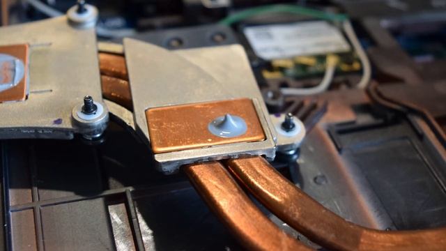 The Toughest Looking Laptop You've Ever Seen: Dell Latitude XFR E6420 смотреть онлайн