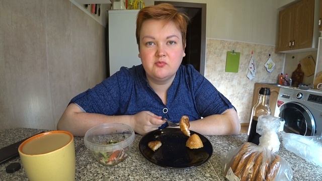 Как СОХРАНИТЬ отношения с мужем в наше НЕПРОСТОЕ время!? МУКБАНГ свиные отбивные, салат и кофе смотреть онлайн